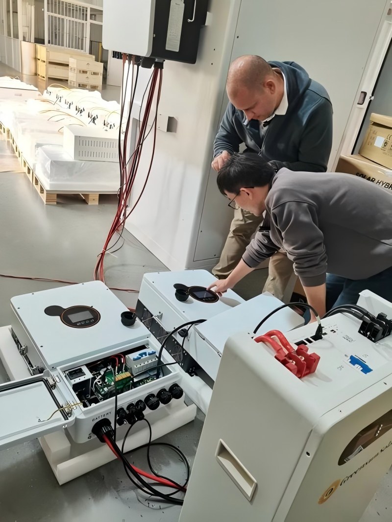 split phase hybird inverter